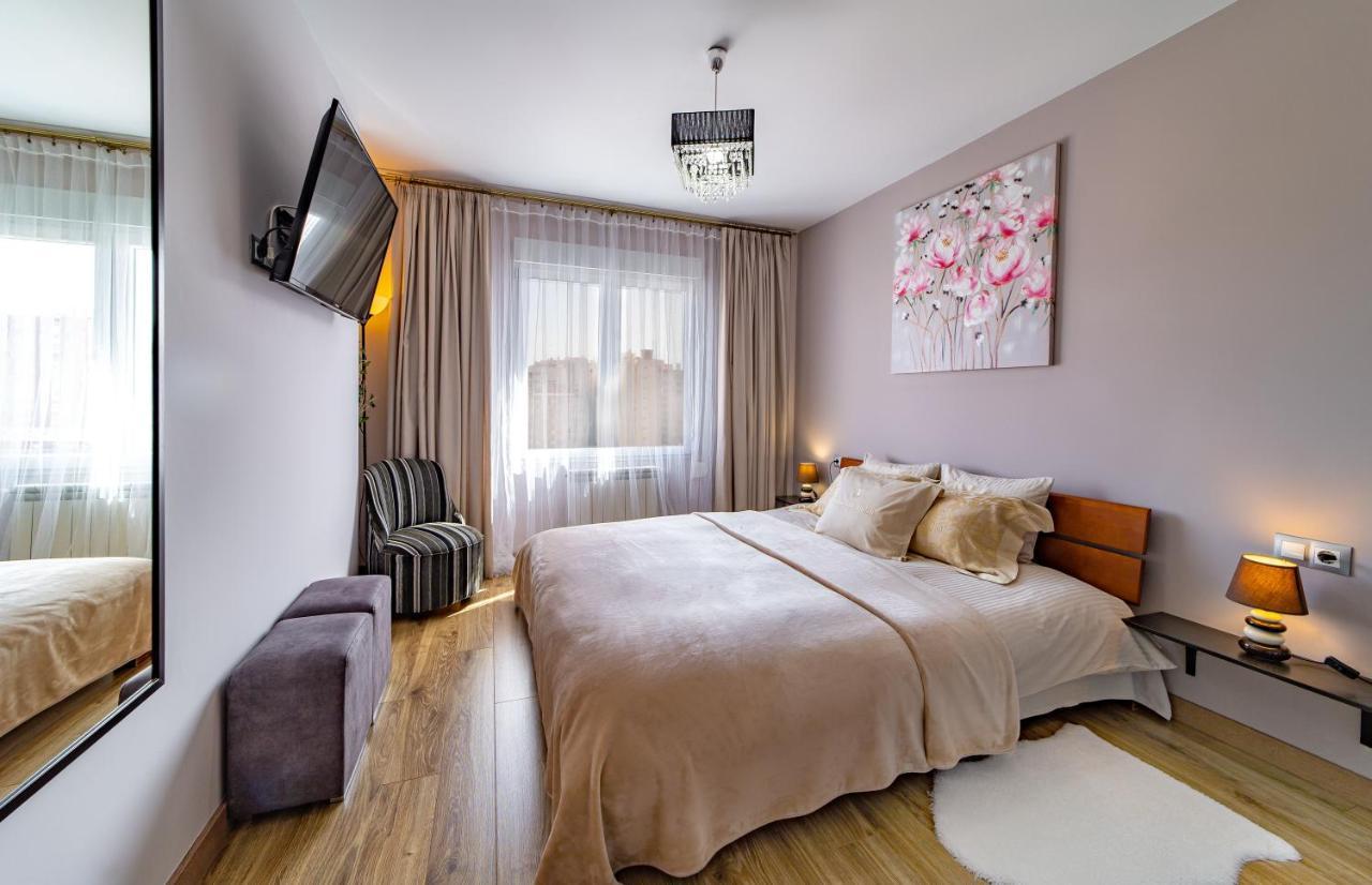 Perla De Malagueta Apartment Малага Екстериор снимка