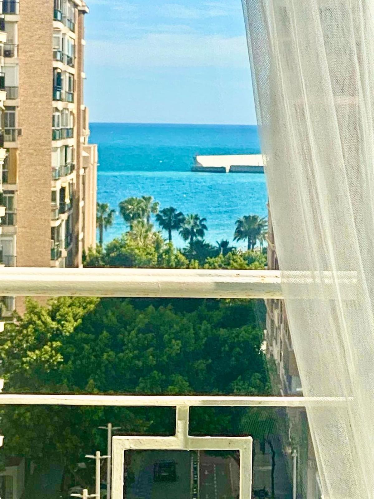 Perla De Malagueta Apartment Малага Екстериор снимка